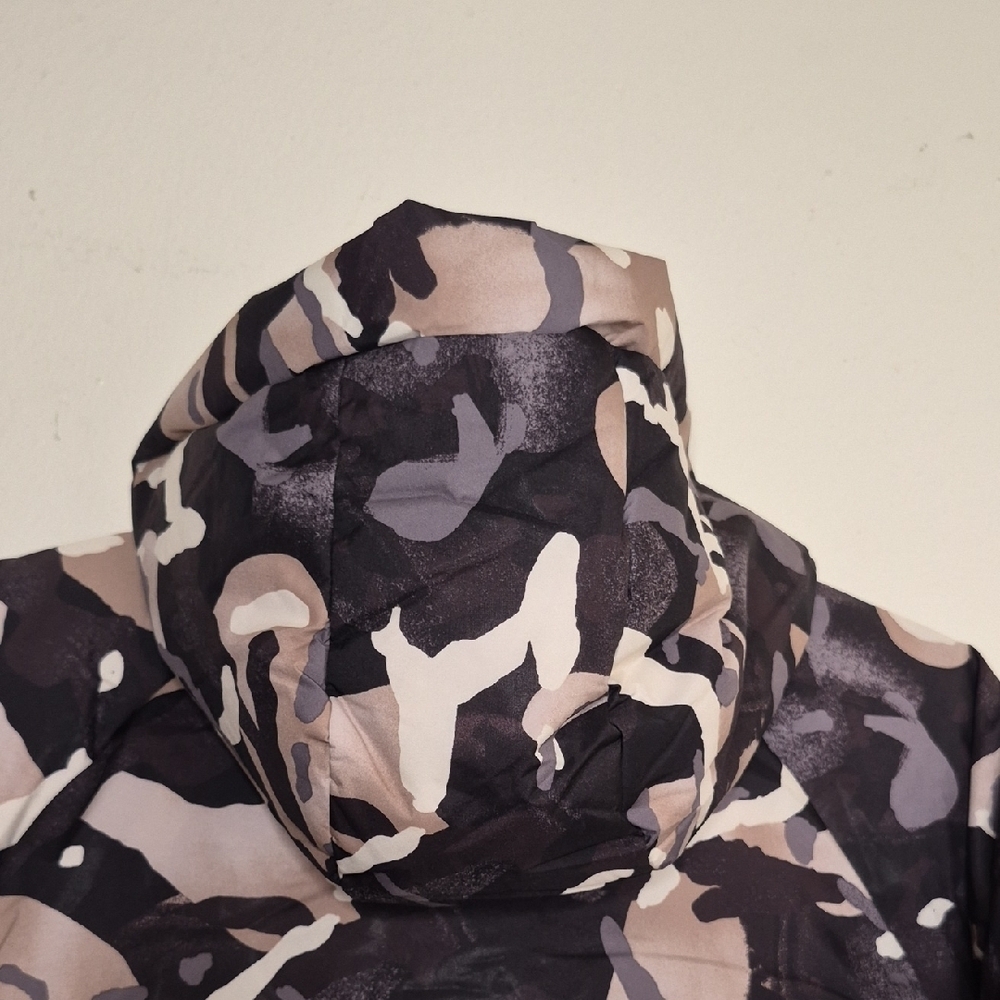 All in Motion Kids Puffer Jacket - Black, Gray, White Camo - Picture 10 of 13